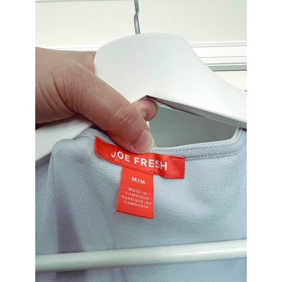 JOE FRESH  |  Sleeveless Pleated Front Blouse - Picture 3 of 4